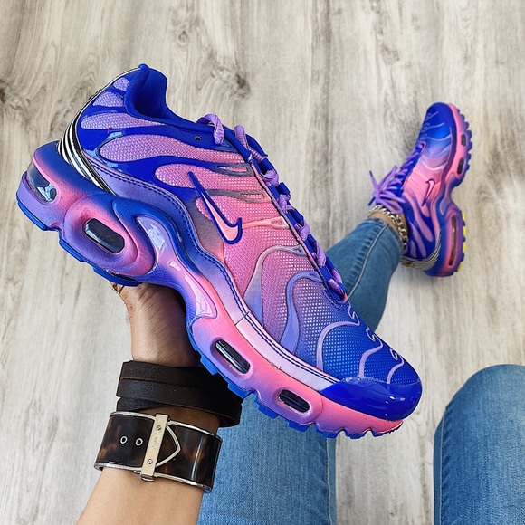 Nike Shoes - Nike air max plus sneakers